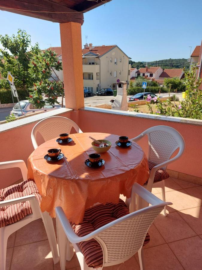 Apartman Porat Lägenhet Pula Exteriör bild