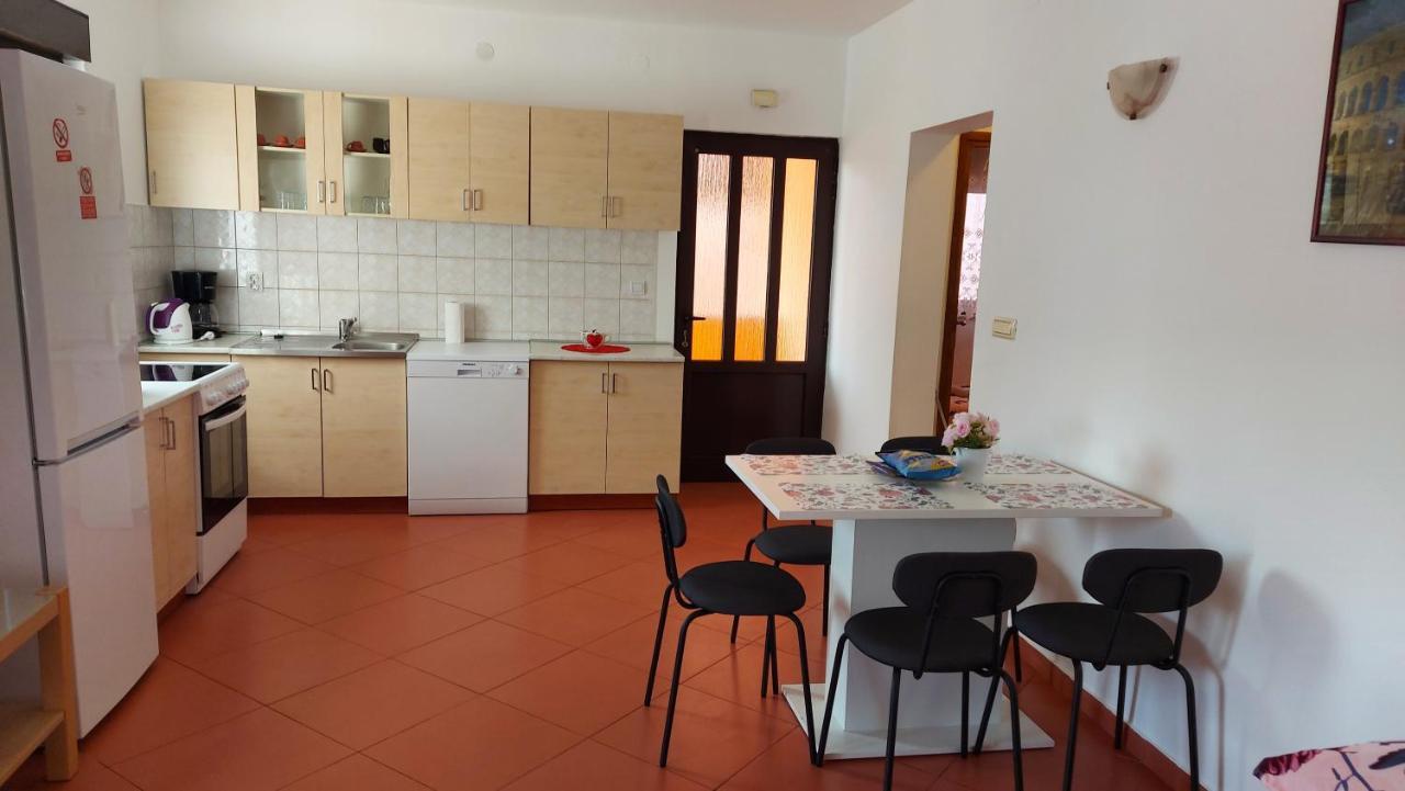 Apartman Porat Lägenhet Pula Exteriör bild